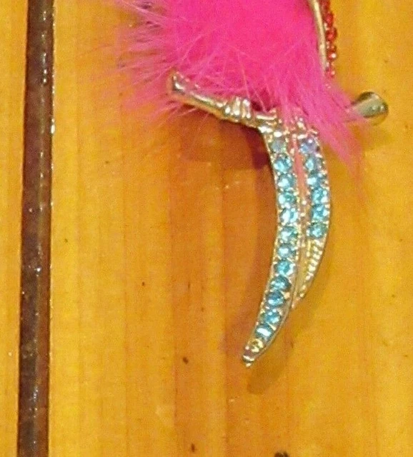 36" CHARMING CHARLIE FEATHER PARROT Necklace gold tone Pink blue clear CRYSTAL 2