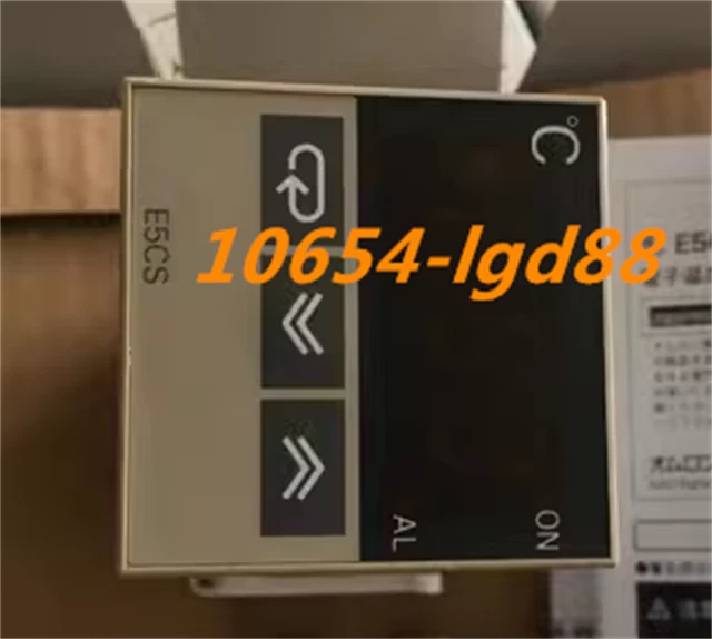 New for Thermostat E5CS-R1KJ free shipping @24