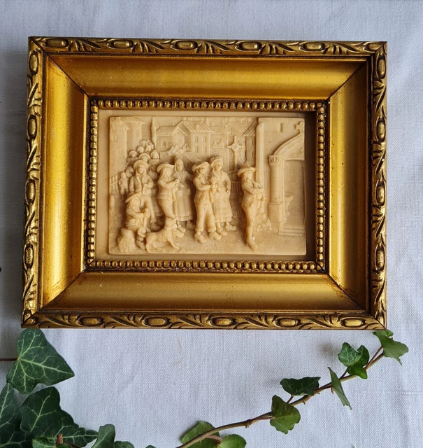 Tableau-relief en bois sculpté - Musée de Grenoble