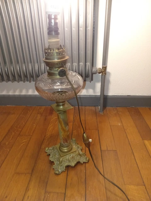 ANCIENNE PAIRE GLOBE Lampe à Pétrole Antique French Oil Lamp EUR 49,99