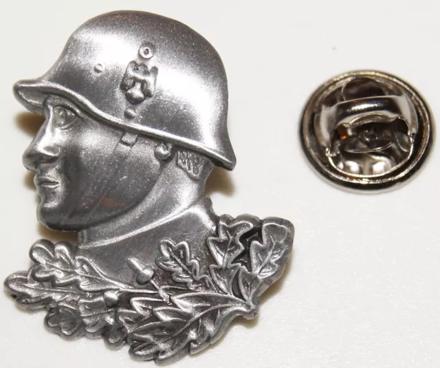 Soldat Landser Stahlhelm Adler Eichenlaub l Anstecker l Abzeichen l Pin 391