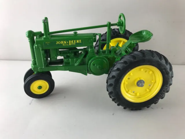 John Deere Model G Narrow Front Model Ertl Tractor 1/16 AS-IS READ for Toy