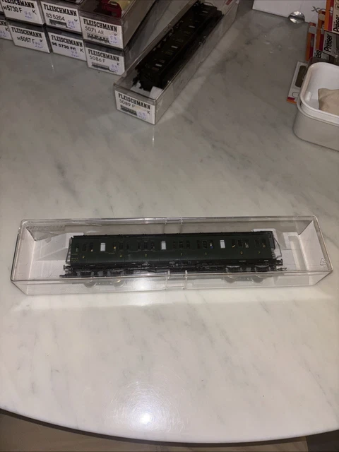 JOUEF HO LOT DE 3 WAGONS MARCHANDISE ATTACHES MODIFIEES FLEISCHMANN