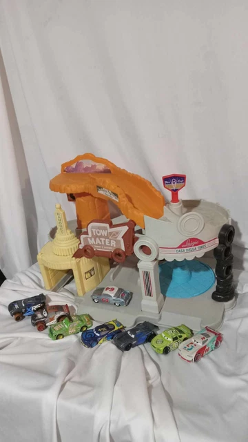 Disney Pixar Cars Radiator Springs Race Play Set With 8 Cars Diecast Toys Lot