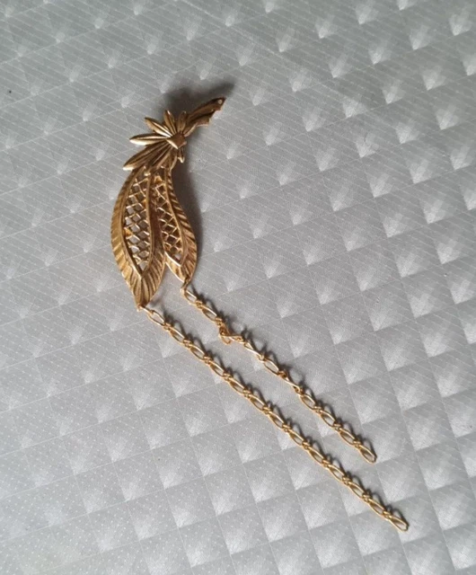 Broche élégante plaquée or - France