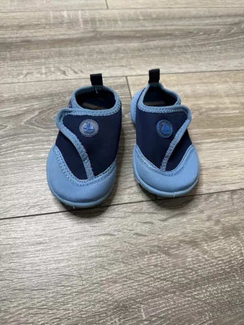 Jojo Maman Bebe Pool/Strandschuhe UK Kleinkind Größe 4 blau