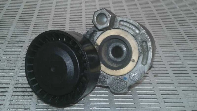 8200371058 galet tendeur pour RENAULT CLIO II 1.5 DCI 2004 1134512