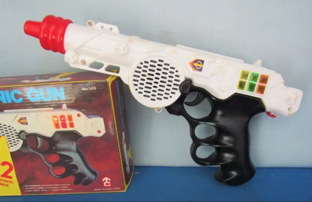 Toy Outer Space Ray Gun ~ Galactronic Gun ~ 1960’s