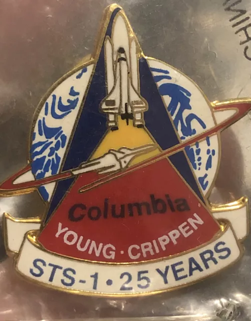 STS-1 SPACE SHUTTLE COLUMBIA 25TH ANNIVERSARY PIN- New Old Stock