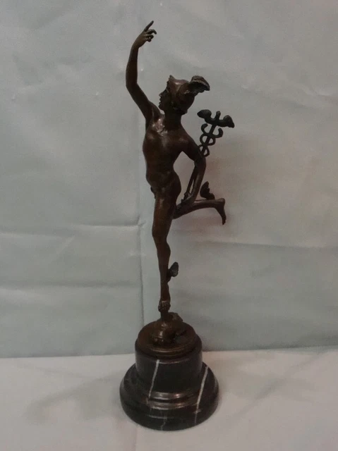 Estatua Mercurio Art Deco Estilo Art Nouveau Estilo Bronce sólido Firmado