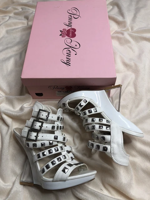 Penny Loves Kenny Crimp 7.5 White Clear Studded Studs Wedge Heel Sandals