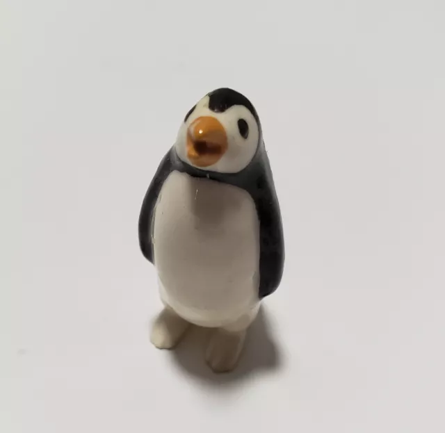 Hagen Renaker bone china porcelain miniature figurine Mama Penguin