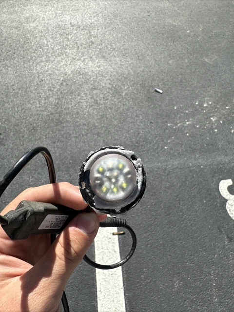 Whelen Vertex Hide-a-Way LED White Used Whelen Vertex Hide-a-Way LED White Used