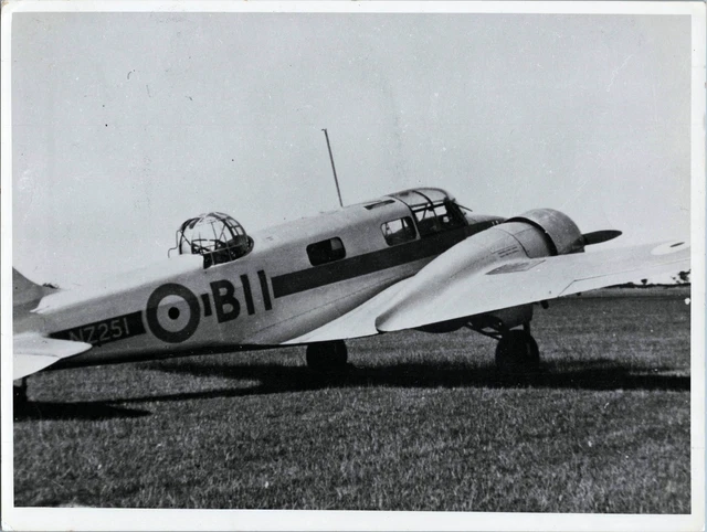 Royal New Zealand Air Force Rnzaf Airspeed Oxford Nz215 Vintage Photo