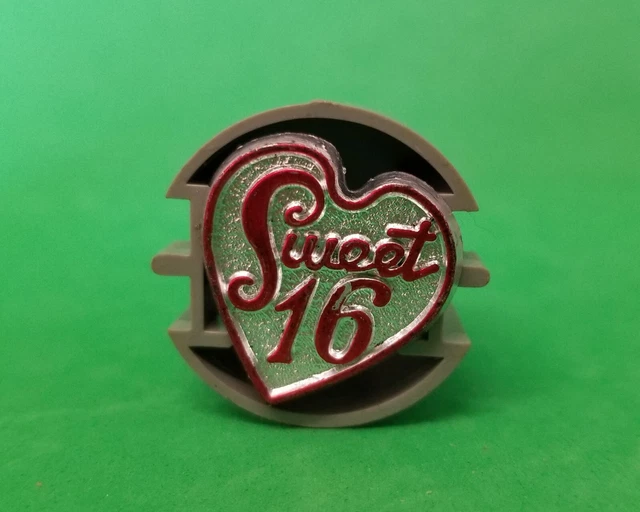 Vintage SWEET 16 Heart Ring + ring-holder metallic plastic gumball vending prize