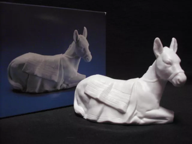 AVON NATIVITY COLLECTIBLES THE DONKEY White Porcelain Bisque Figurine ...