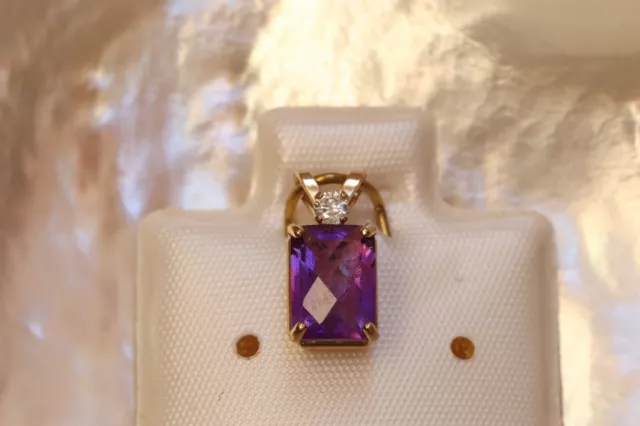 Exclusiver Amethyst & Diamant Anhänger - 1,0 ct. - 10 Kt. Gold 417 - Smaragd Cut