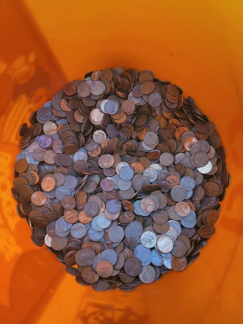 Unsearched Lincoln Penny Lot one cent 1 pound Total 1950s 1960s Early 70s estate