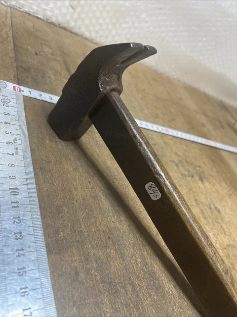 marteau Bouterolle à oeil outils anciens OLD TOOL HAMMER ancien réf N