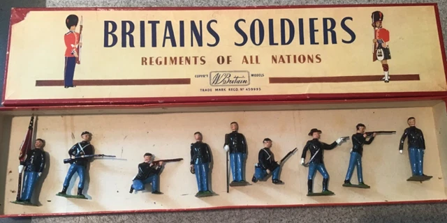 Britains Lead Toy Soldiers US Infantry Civil War Union w Officer ref. 2059 w Box Britains Lead Toy Soldiers US Infantry Civil War Union w Officer ref. 2059 w Box