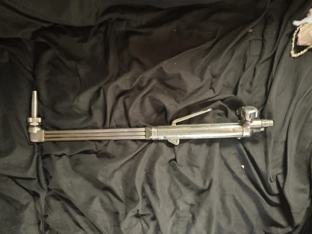 Smith's Lifetime SC229 Straight Cutting Bad To The Bone Torch 21"
