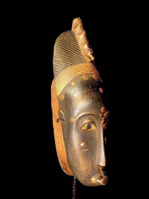 Maschera africana antica intagliata a mano in legno decorazione da parete...