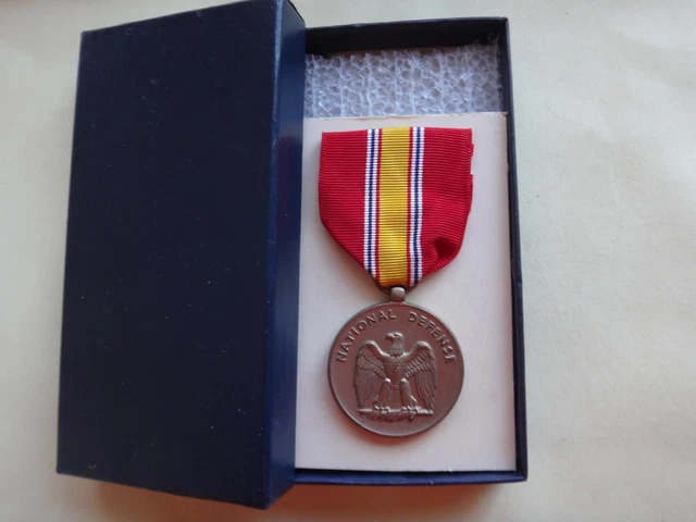 Médaille Militaire États-Unis - Service En Chine - Réplique Neuve