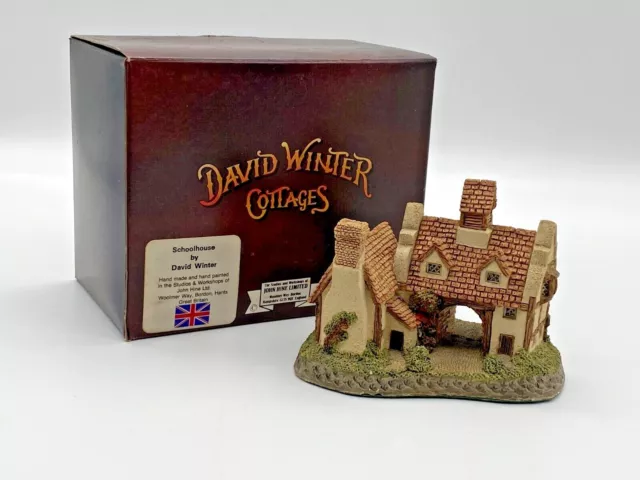 Retro 1980' DAVID WINTER Ornamental Ceramic Cottages "The School House" Boxed