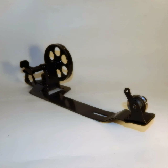 CONSEW 206RB SINGER 111W 212G Industrial Sewing Machine Bobbin Winder 3