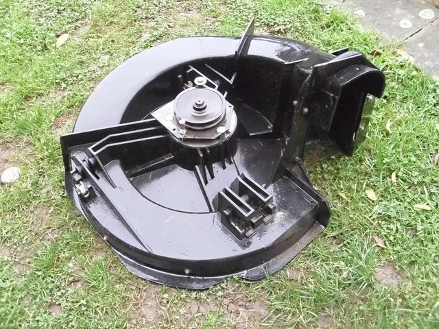 SECURA Spannrolle Ø100mm – Für Gutbrod Sprint 800 Rasentraktor, Mit Kugellager