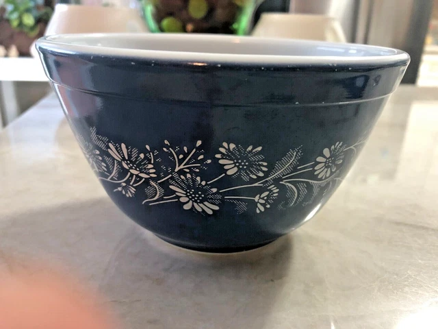 Vtg Pyrex Colonial Mist Blue #401 Mixing Bowl 750ml