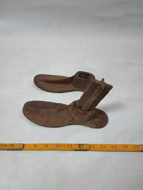 2 Vintage Cobbler’s Cast Iron Shoe Anvil Forms Warranted 17 os17