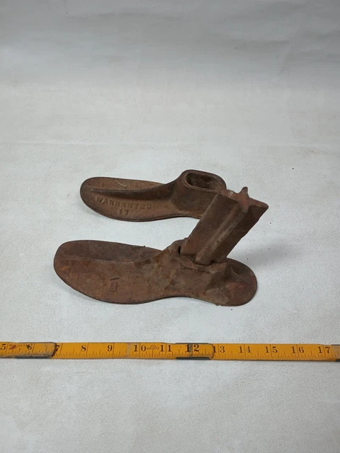 2 Vintage Cobbler’s Cast Iron Shoe Anvil Forms Warranted 17 os17