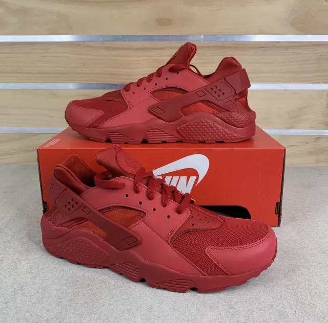Triple red deals huarache mens
