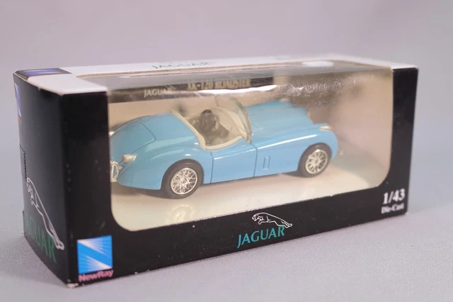 LK818 NEW RAY 145866 1/43 1:43 Voiture Jaguar  XK-120 roadster cabriolet bleu