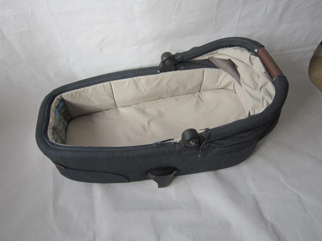 Carrycot - Mamas & Papas Flip / XT2 XT3 / Ocarro marineblau