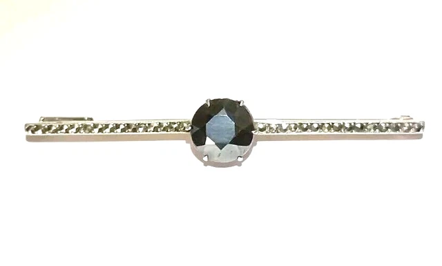 Broche Vintage à Pierres Noires - Bijou Ancien Occasion - Style Élégant Et Sombre