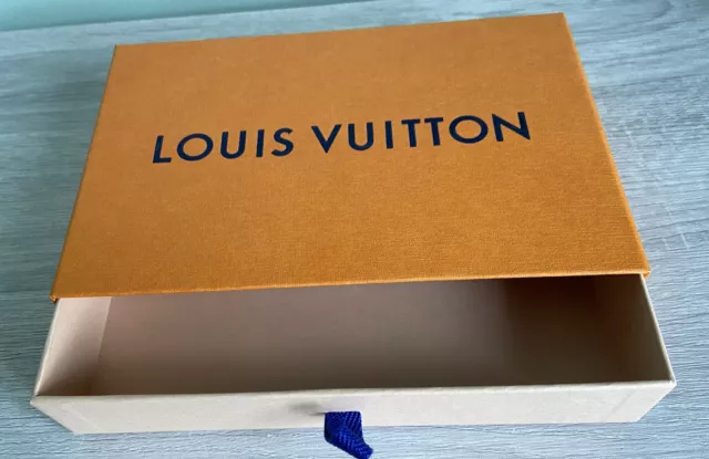 AUTH “LOUIS VUITTON" EMPTY BOX, A PARIS/MAISON FONDEE EN 1854"
