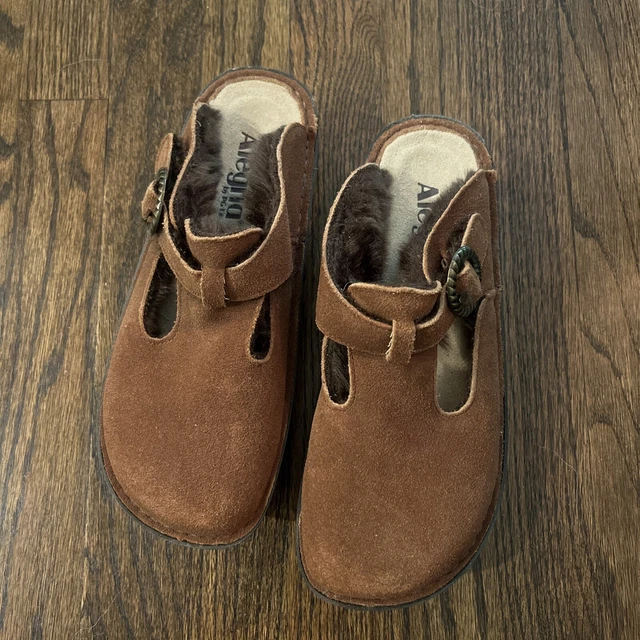Alegria Women's Brown Suede Fur Trimmed Clogs Size 37