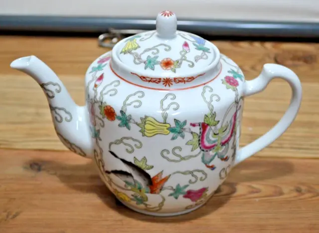 Vintage Chinese Jingdezhen Porcelain Tea Pot Butterfly Vine Colorful