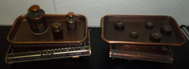 2 antike Waagen +  8 Gewichte Kaufleute Krämer Waage