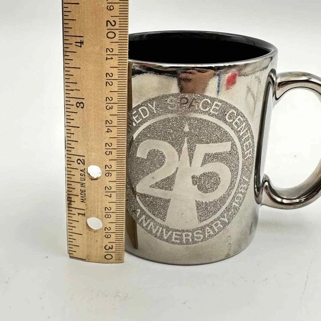 Vintage 1987 25th anniversary Kennedy space Center NASA mug 2