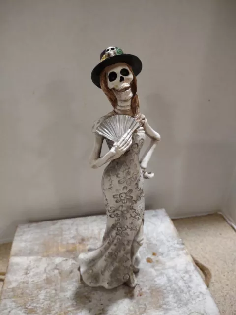 12" Skeleton Woman Holding Fan, Etched Dress Day of the Dead Figurine Resin NEW