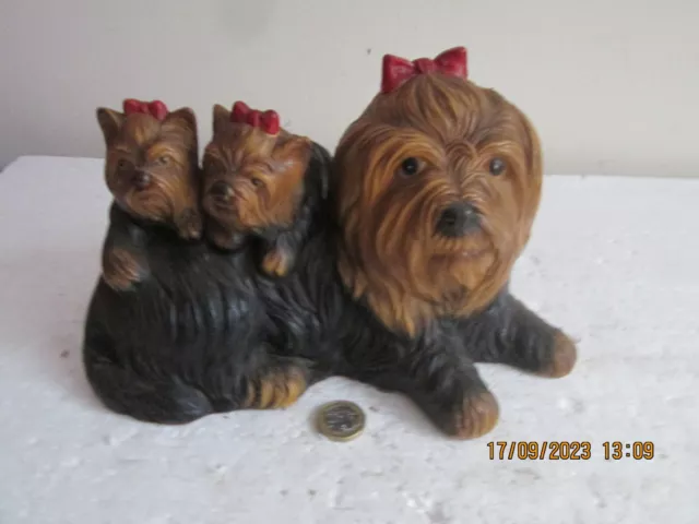 MOTHER YORKSHIRE TERRIER WITH 2 PUPS    ORNAMENT    see des.