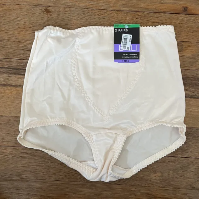 BALI LIGHT CONTROL Everyday Smoothing Brief Panty Twolt Beige Size L ...