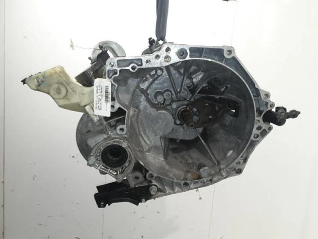 Luna delantera derecha PEUGEOT 208 1 PHASE 1 Gasolina de ocasión