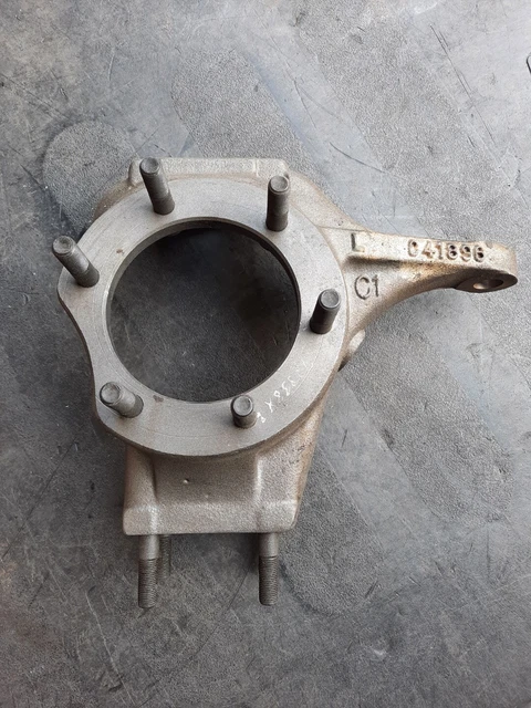 NOS CUCV GM Chevy Dodge Dana 60 Front Axle L/H Knuckle Driver Steering