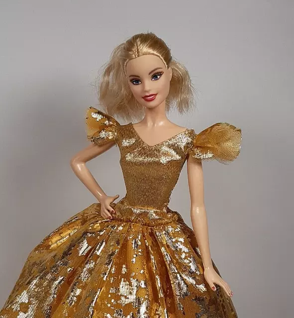 Barbie Signature 2020 Holiday Barbie Doll Golden Gown Collectable Mattel 30cm