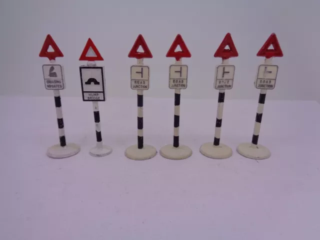 6x Vintage Diecast road signs - Hump Bridge CrossingNo Gates Road Junction