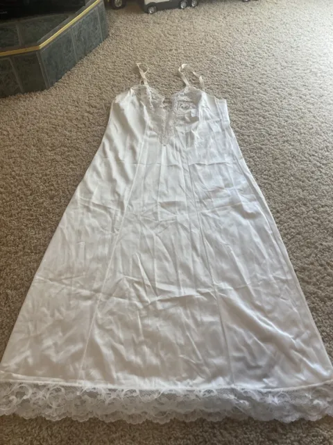 Vintage Adonna JCPENNEY Long Nylon White Slip Nightgown Lace Trim Sz 32 USA